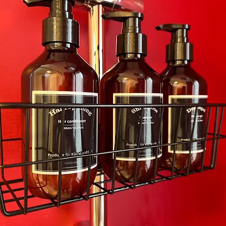 Lubu Central, Cozy, With Workspace And Parking *