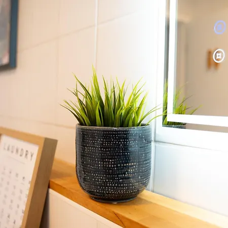 Lubu Central, Cozy, With Workspace And Parking Людвигсбург