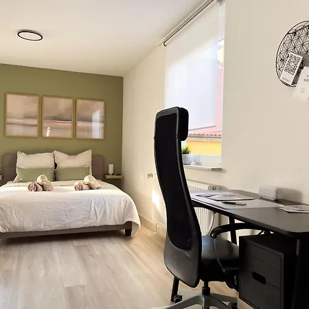 Appartement Lubu Central, Cozy, With Workspace And Parking *