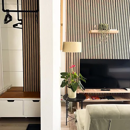 Lubu Central, Cozy, With Workspace And Parking Appartement *
